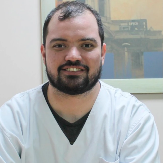 Dr. Fernando Vittale Acosta